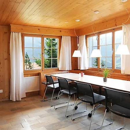 Sleeps 10 Wifi Holiday home